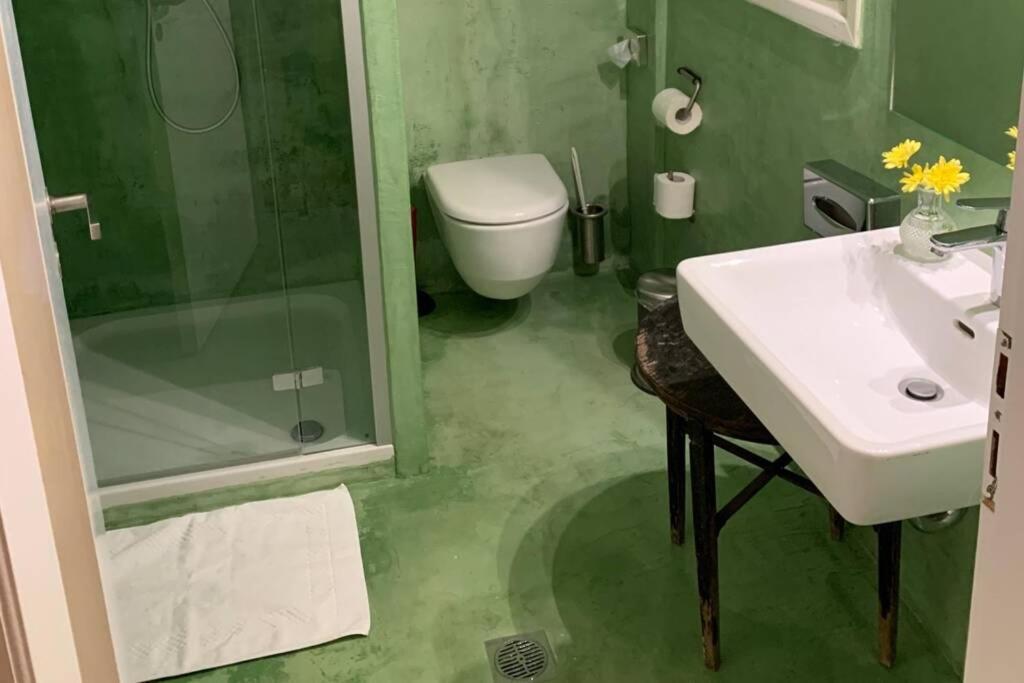 Apartment Quiet And Flat With Private Backyard Garden *