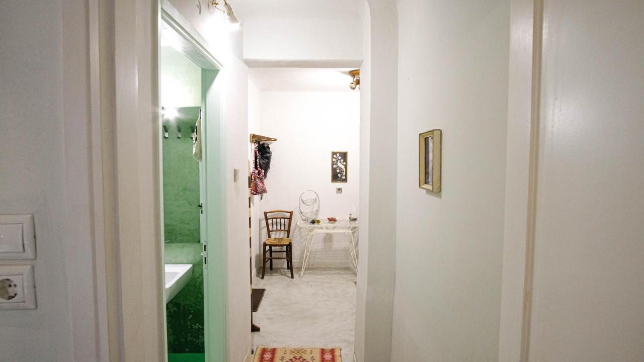 Quiet And Flat With Private Backyard Garden Apartment Athens